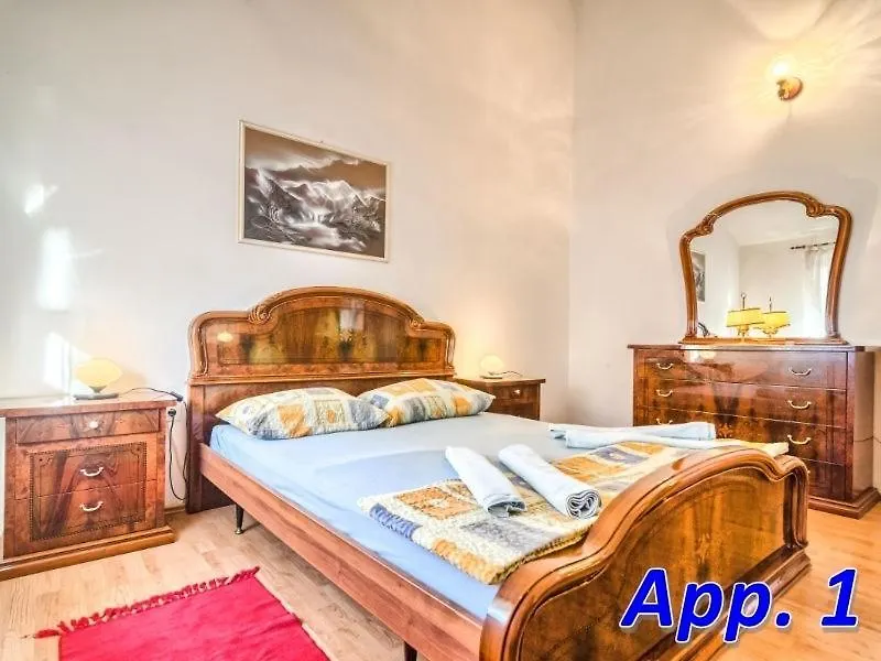 Apartment In Medulin With Sea View, Terrace, Air Conditioning, Wi-Fi